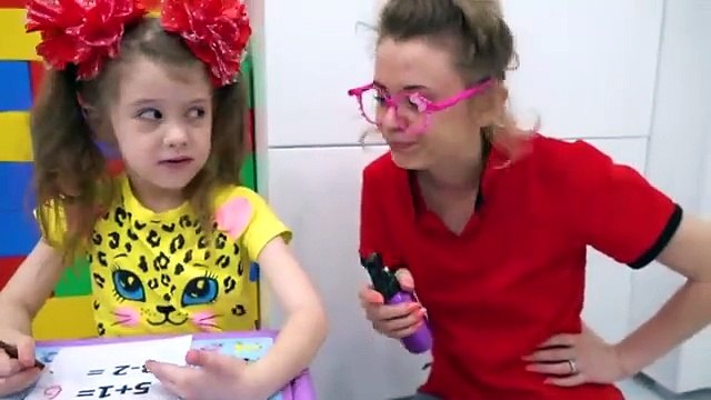 Eva and her friends to be a good in back to School story & Ева и мама
