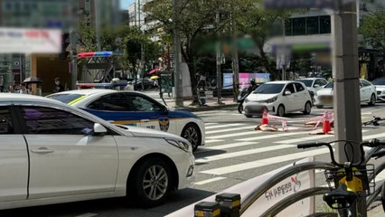 인천 검단사거리 건널목에서 땅꺼짐...현장 통제 / YTN