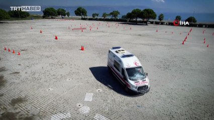 Ambulans şoförlerinin zorlu eğitimi