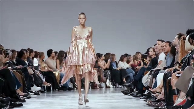 Rabanne presenta su colección Primavera-Verano 2025 en París