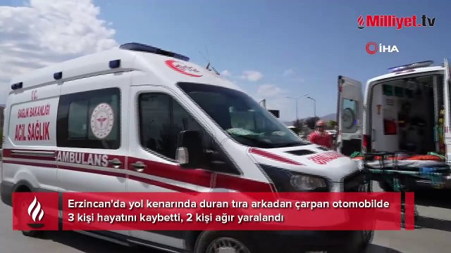 Katliam gibi kaza! Otomobil TIR'a arkadan çarptı: 3 ölü, 2 ağır yaralı