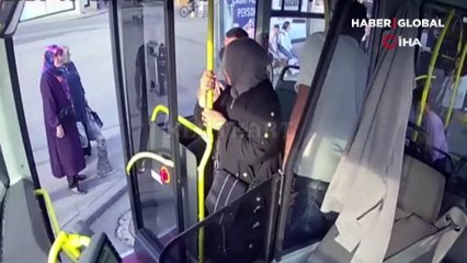 Otobüs şoförü yaptıklarıyla adeta halk kahramanı oldu