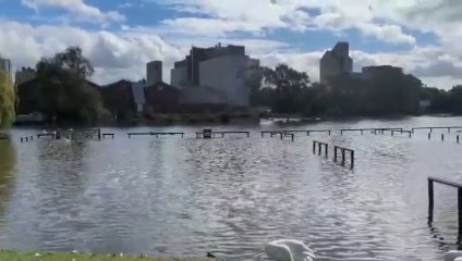Wellingborough Embankment flooding of River Nene