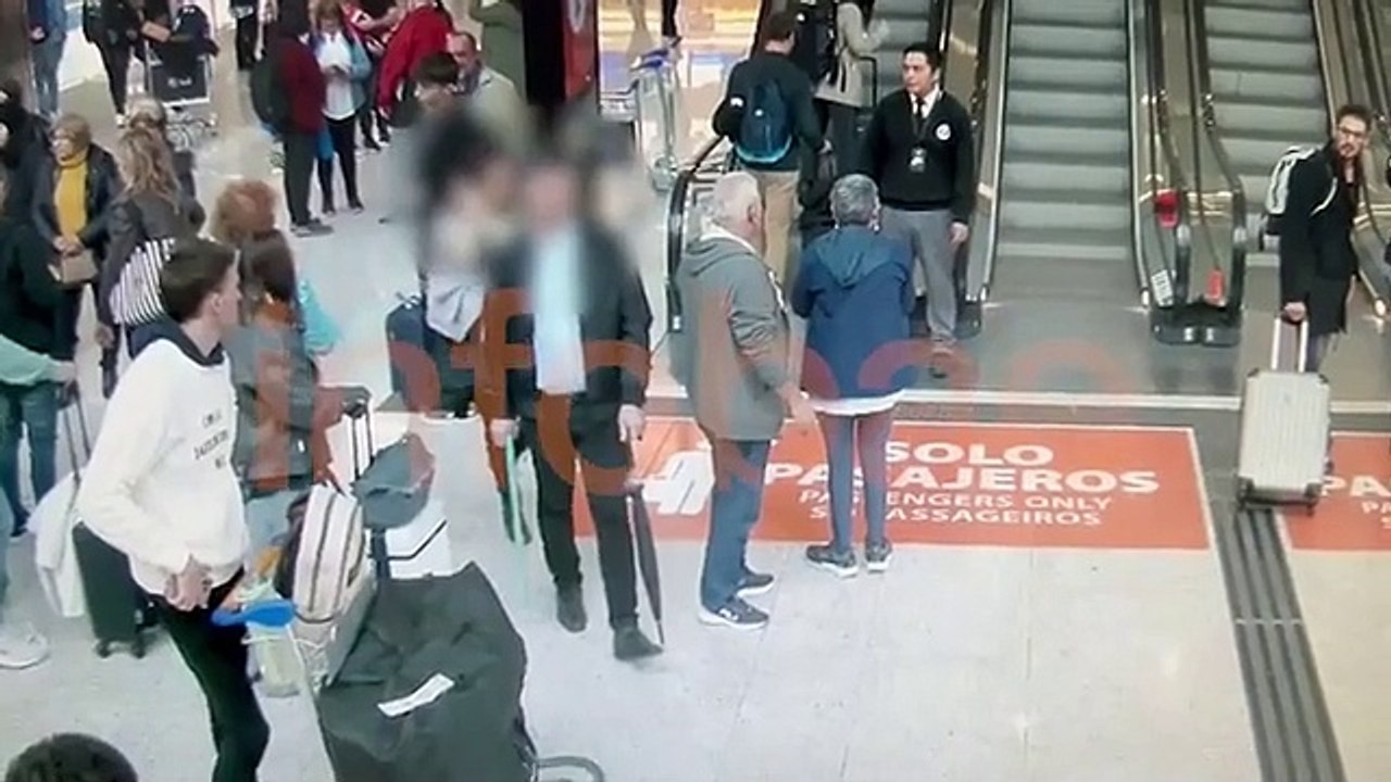nD0g0V7D-34105381.mp4