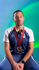 « La France m’a sauvé en 2001 »  Joueur de mandole, accordeur de piano, aujourd’hui champion de cécifoot. Hakim Arezki vous fait un débrief des paralympiques !