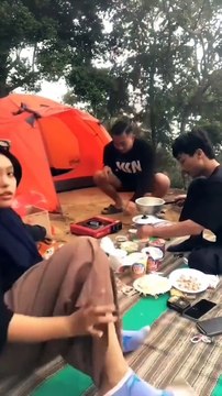 Detik detik kompor gas portabel meledakAlangkah baiknya jika akan menggunakan kompor gas portabel fi cek t...bagian sambungan gas agar kita bisa memastikan apakah kompor yang kita gunakan benar benar amanUsahakan jangan memakai gas