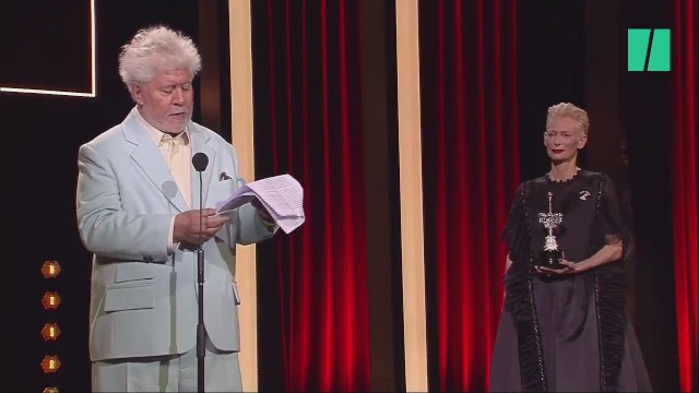 Pedro Almodóvar, al recibir el Premio Donostia: Hagamos lo posible para que el odio pertenezca a la ficción