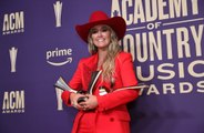 Lainey Wilson tiene 'la piel más dura' desde que se hizo famosa