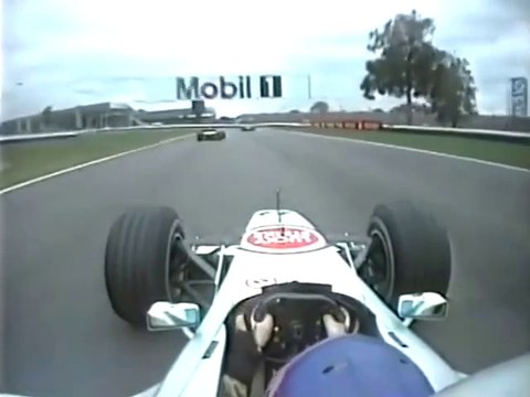 F1 – Jacques Villeneuve (BAR Honda V10) Onboard – USA 2000 (02)