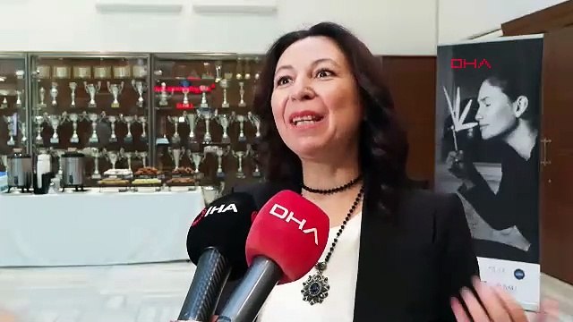 Koku uzmanlığı programının ilk mezunları sertifikalarını aldı