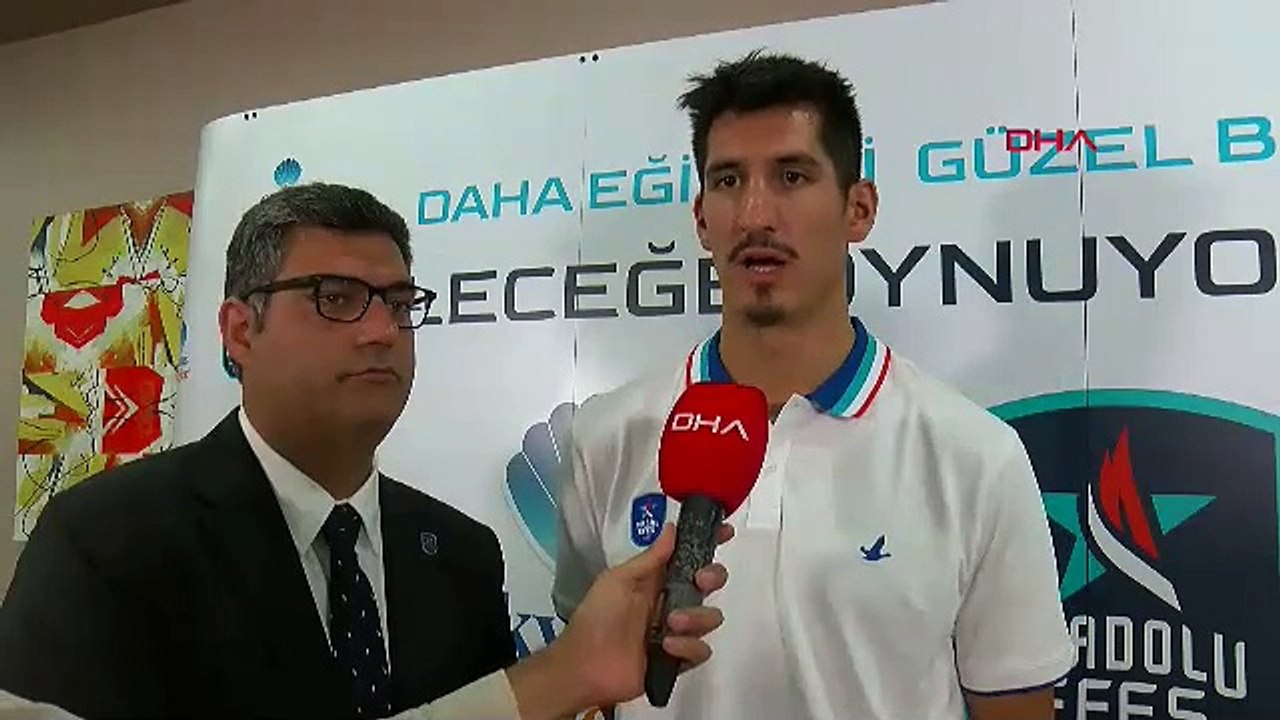 Derek Willis: Pazar günü çok büyük bir maça çıkacağız