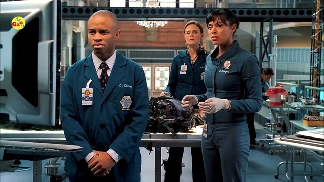 Kẻ lừa đảo trong phòng điều chế mai thuý _ review phim Bones (Phần 4) - Tập 9