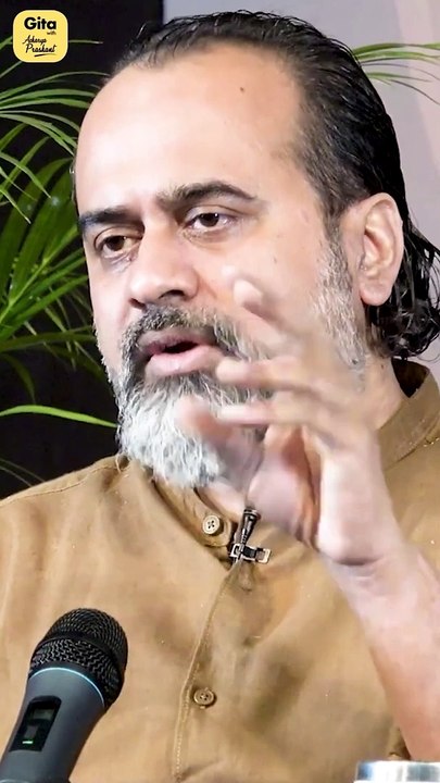 Stuck in a Wrong Relationship || Acharya Prashant