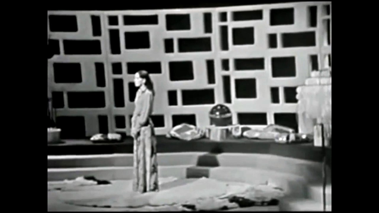 Marie Laforêt - “Pourquoi les hommes pleurent” (1973) NB