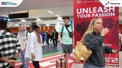 MotoGP Mandalika: Suasana Meriah di Lombok: Wisatawan Mancanegara Sambut Pertamina Grand Prix 2024