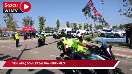 Video herunterladen: Yeni araç şovu kazalara neden oldu