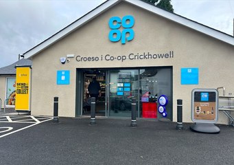 A look around Crickhowell's new Co-op store