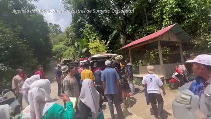 Al menos una quincena de muertos en el derrumbe de una mina de oro ilegal de Indonesia