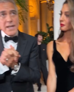 George et Amal Clooney à la cérémonie organisée par la Fondation « Clooney pour la justice » créée par le couple en 2016. #georgeclooney #albies #fundation