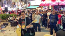 PELANCONG DARI BERBAGAI NEGARA SINGGAH LAYAN BUSKERS DI BUKIT BINTANG