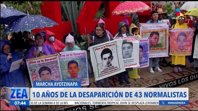 Así se vivió la marcha por los 10 años de la desaparición de los 43 normalistas de Ayotzinapa