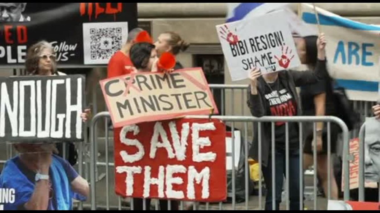 "Stop alla guerra", proteste fuori dall'Onu contro discorso Netanyahu