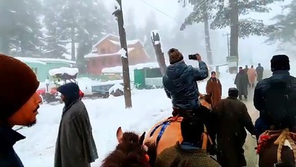 Adventurous horse ride in pahalgam through the snow/ Dreamy Kashmir.