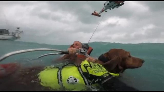 Uragano Helene, la Guardia Costiera Usa salva un uomo e il suo cane