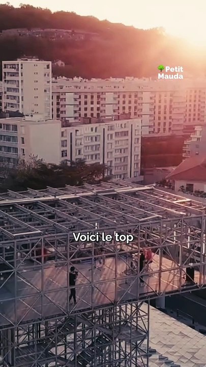 Top 3 des villes les plus moches de France   1. Le Havre           Rebâtie après la guerre, Le Havre est classée au patrimoine mondial de l’UNESCO pour son architecture unique signée Auguste Perret. C'est aussi une ville portuaire vibrante, avec u