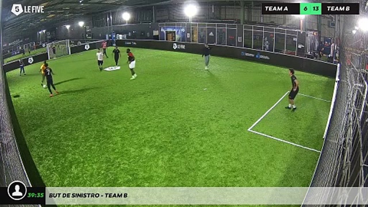 But de Sinistro - Team B