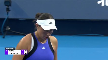 Pékin - Pegula trop forte pour Parry