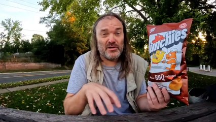 Munchies old school BBQ chips review Canada