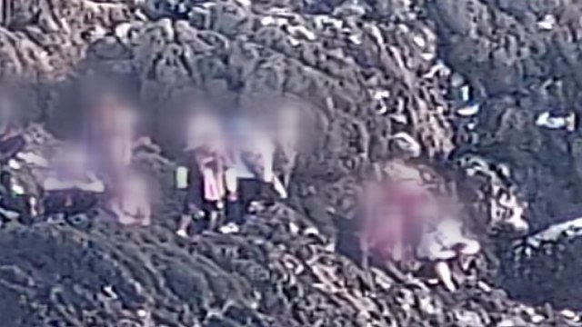 보령 해상 어선 좌초...해경, 16명 전원 구조 / YTN