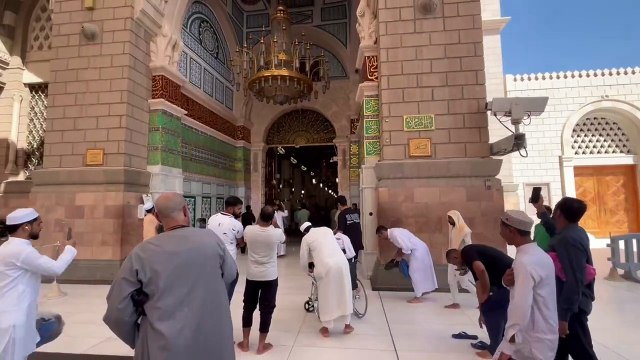 Friday Prayered in Mosque Al Nabawi & Ziyarat Roza e Rasool ﷺ#madinashareef #viralreels #trendingreels #rozaerasoolﷺ❤️ #saudiarabia #gumbadekhazra #2024trends #masjidnabawimadinah#top​ #trending​ #Haram​ #short​ Ziyarat Makka and Madina Munawara
