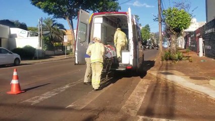 Homem fratura pé em acidente de trânsito no Centro de Cascavel