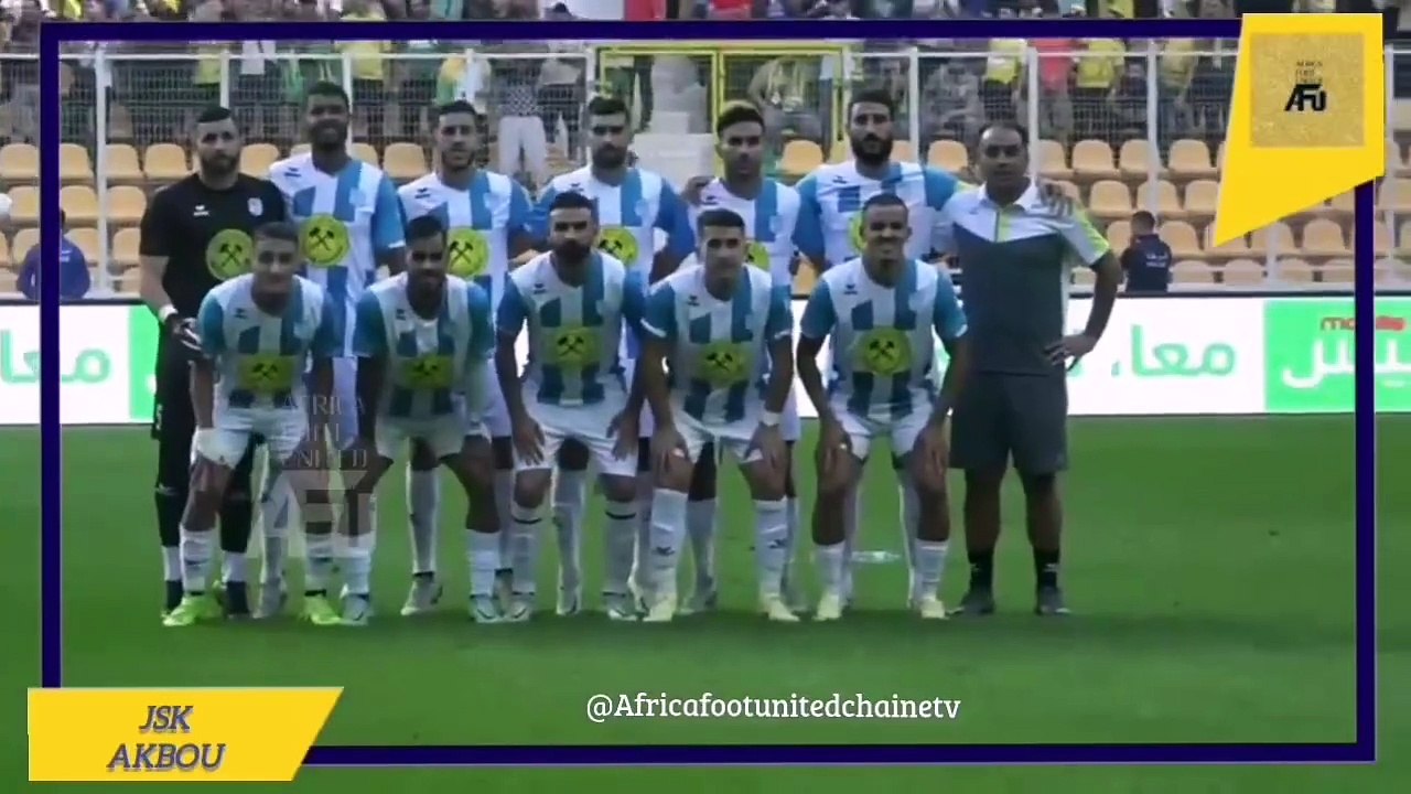 #Ligue1 #Mobilis #Algérie  : Les coulisses du match #JSKabylie  #Akbou ⚪ la JSK s'est imposée 2-1 grâce à des buts de Boualia (3') et Lahmeri (64'), l'unique but de l'Olympique Akbou a été marqué par Haroun sur penalty (40')