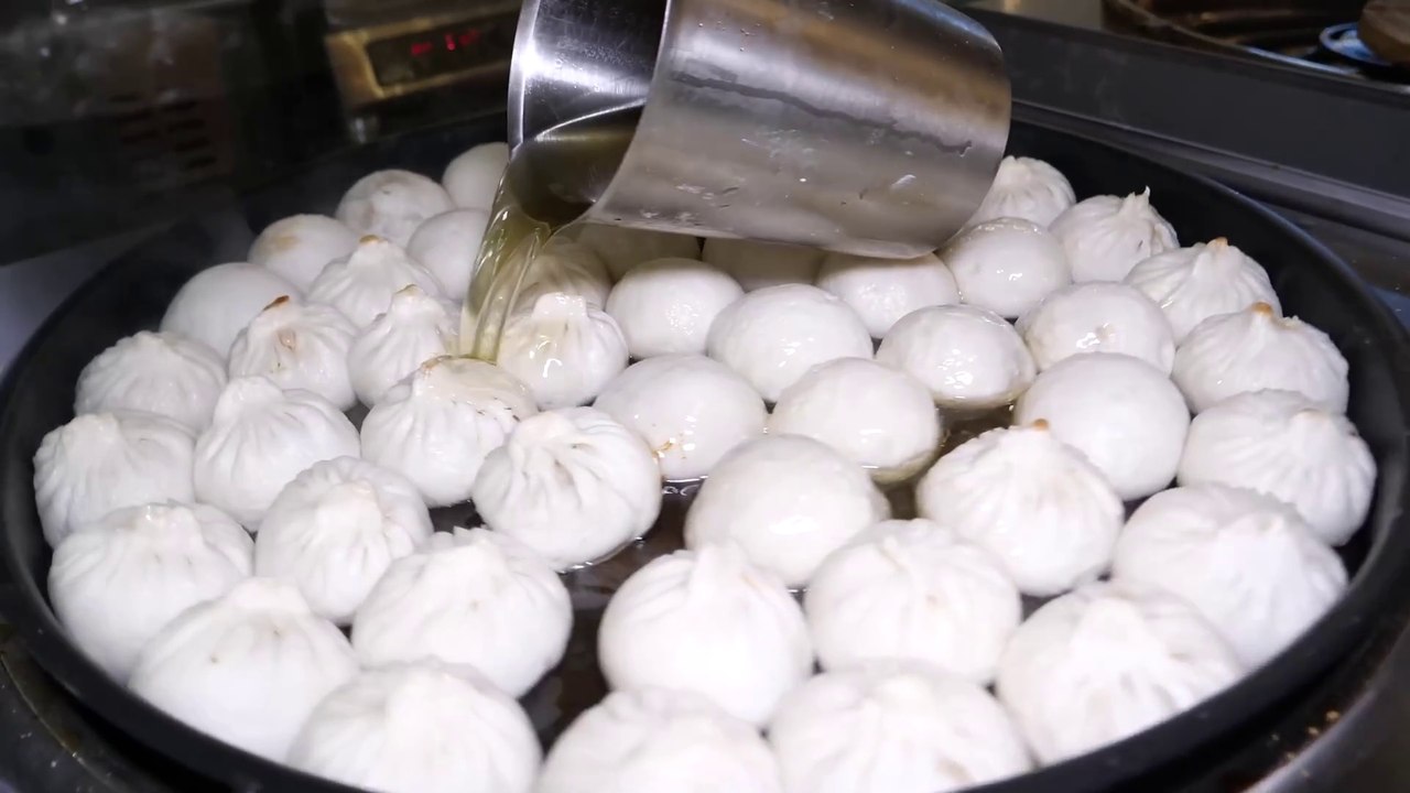 15,000 Dumplings Sold out Every Day! The Juiciest Grilled Dumpling - Korean street food