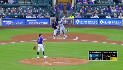 Teoscar Hernández iguala su tope de jonrones en una temporada