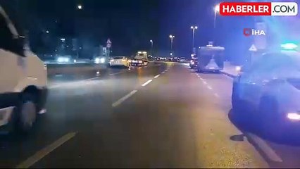 Pendik'te Otomobil Motosiklete Çarptı: 1 Yaralı