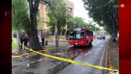Asesinan a un hombre a bordo de un camión de transporte público en Guadalajara