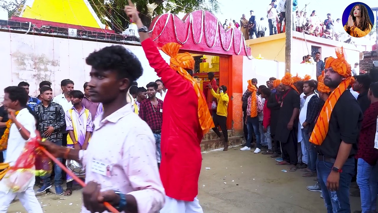 Saara-Veera ! Bana Chidale Le Mor Panda ! बाना छिदाले रे मोर पंडा ...