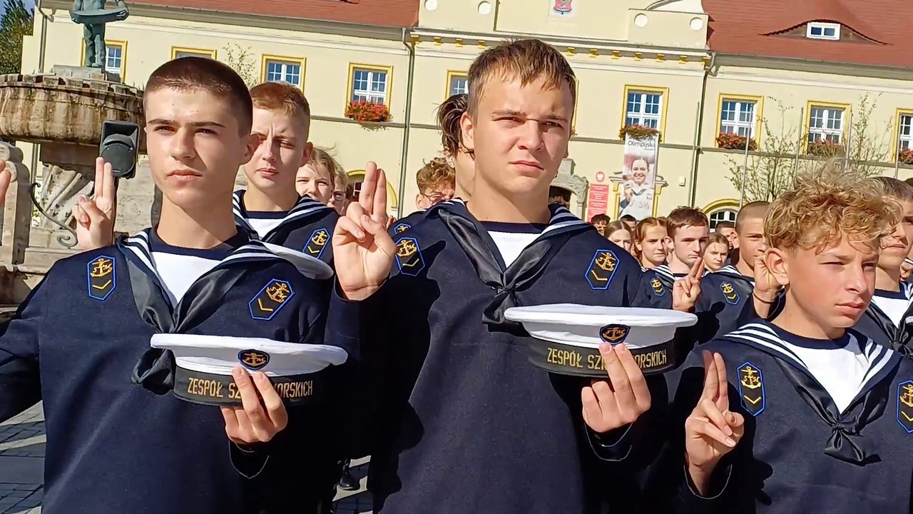 Ślubowanie klas pierwszych w ZSM Darlowo