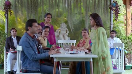 31. Naati Pinky (Ki Lambi Love Story), en español