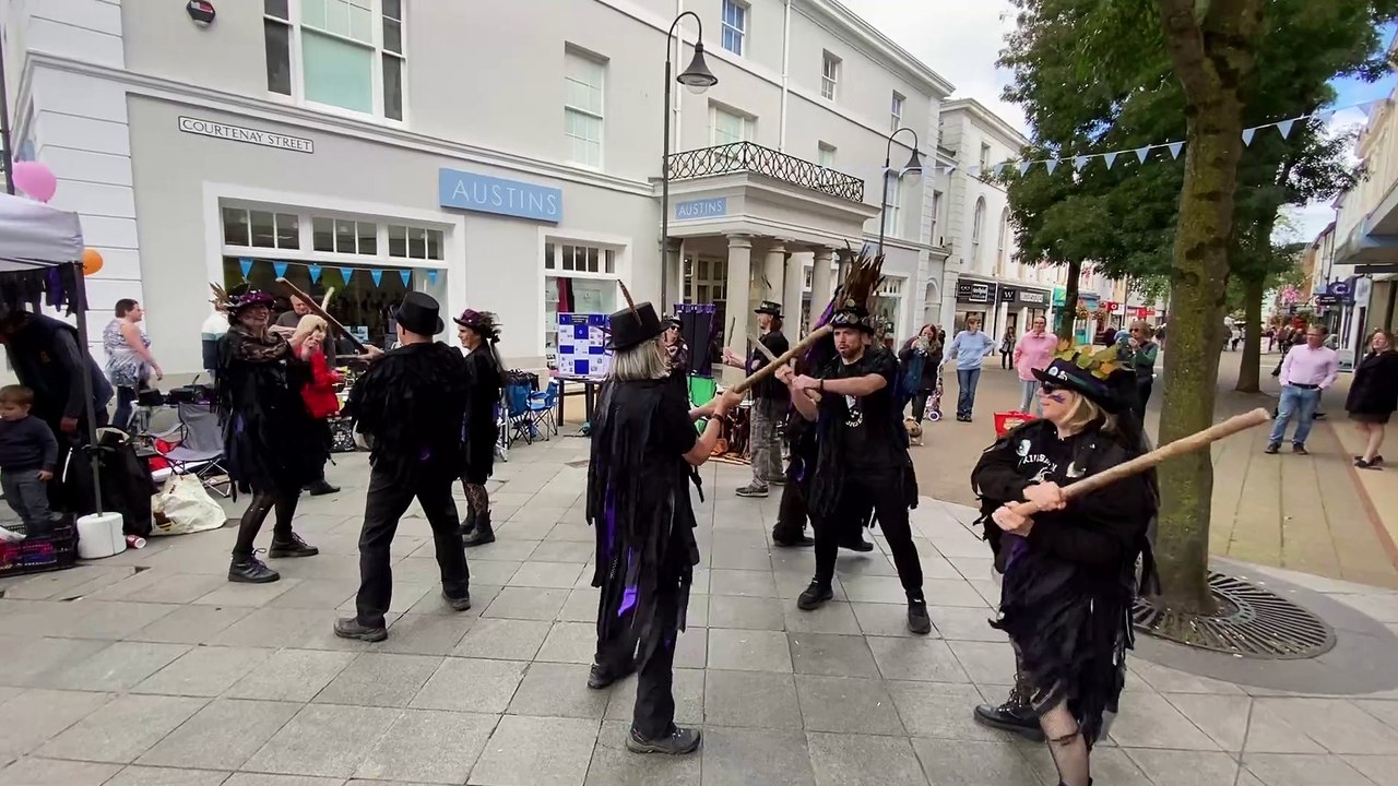 GRIMSPOUND MORRIS 30 YEARS