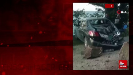 Sinop'ta kopan kaya parçası otomobile düştü