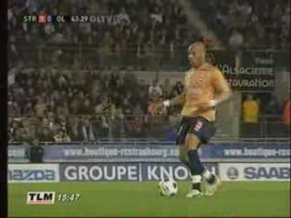 Carton rouge pour Mouloungi