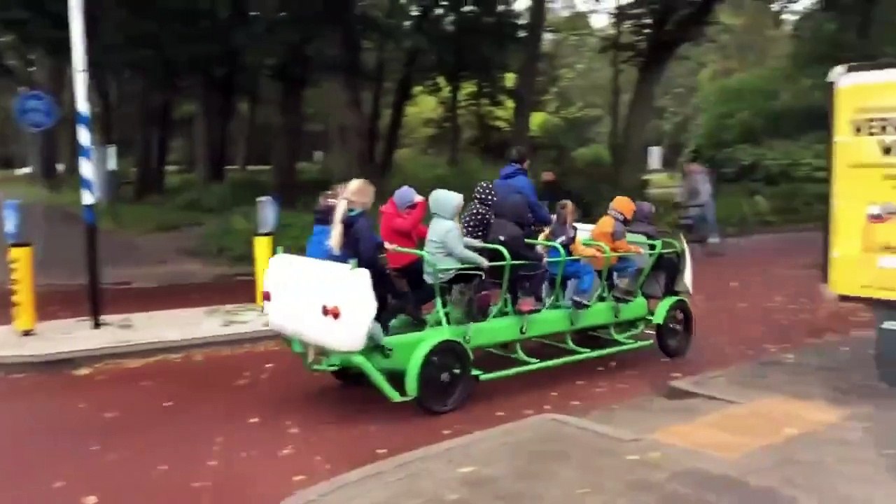 Le bus scolaire aux Pays-Bas... une expérience exceptionnelle à ne pas manquer !