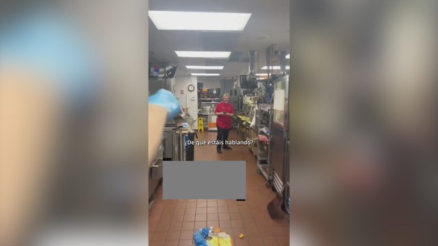La reacción de un trabajador al recibir un pedido de 99 hamburguesas a altas horas de la noche