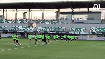 Vitor Roque entrena en la víspera del partido ante el Espanyol
