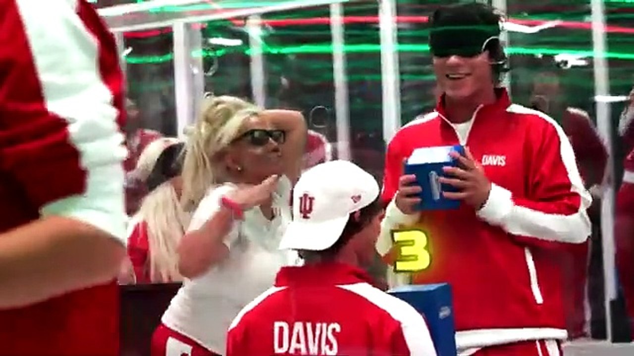 100_Identical_Twins_Fight_For_$250,000(360p)